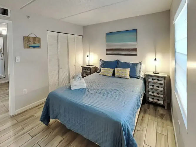 Beachcomber 403 by Distinctive Beach Rentals