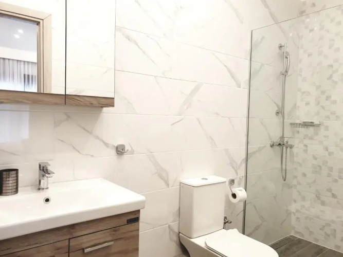 Eantos Studios and Suites