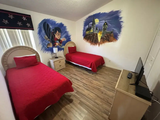 Daisy's Den - Five Bedroom Home