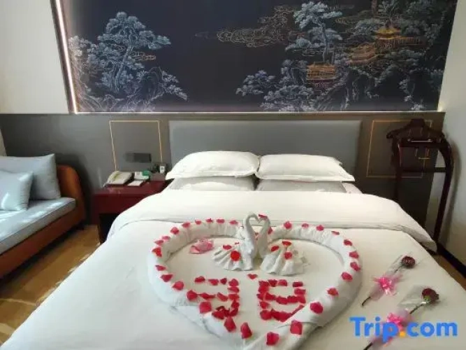 Standard Double room with lake view