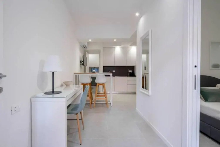 Ormesini Courtyard Apartment