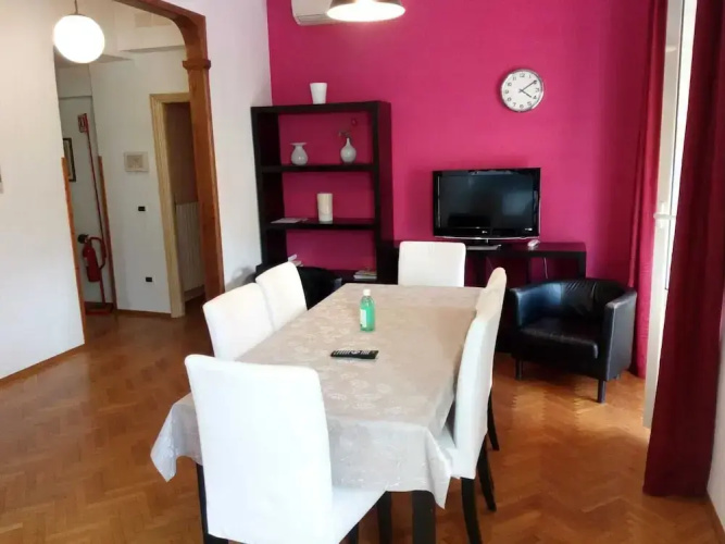 Large Vatican Apartment with 3 bedroom