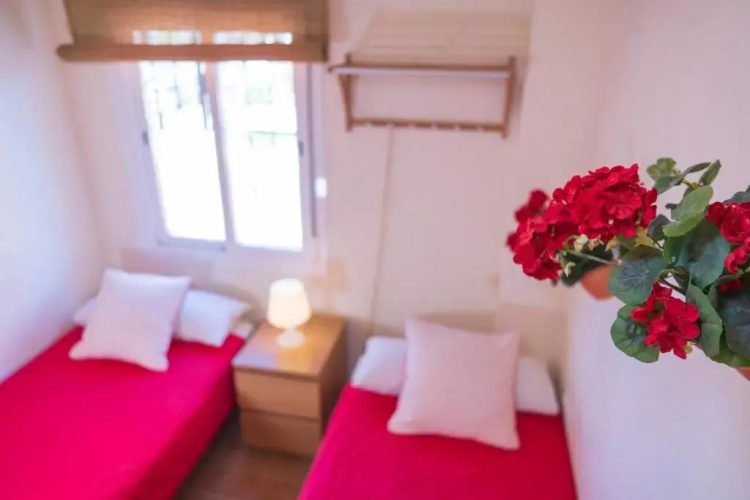 BEACH AND CENTER APARTMENT 2 BEDROOMs