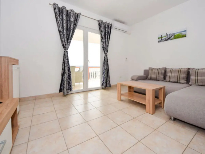 Apartment Aurora Maslenica