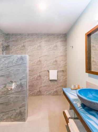 Moana Sands Beachfront Hotel