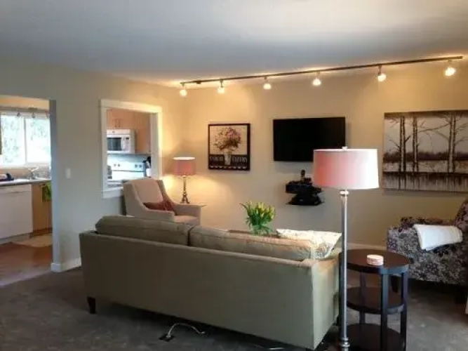 Midtown Suites