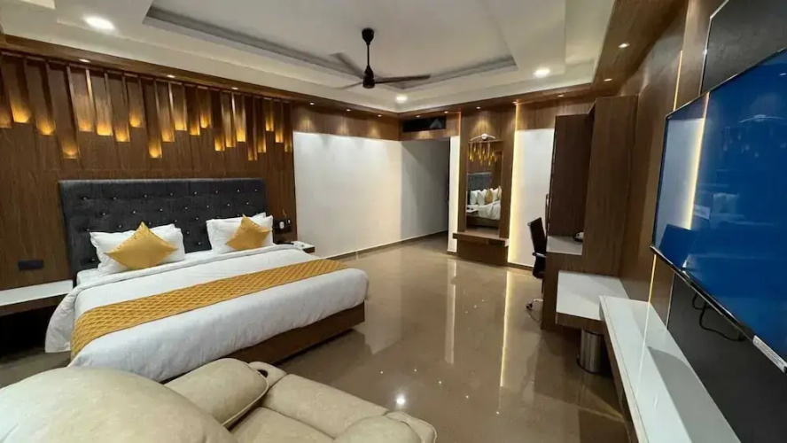 Hotel Royal stay