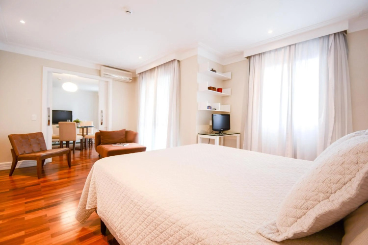 Flat Clarion Apartments by BnbHost