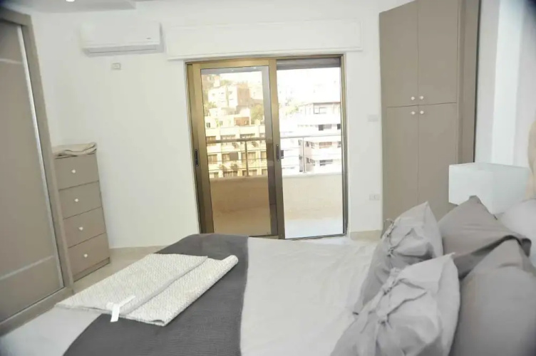 Amazing one Bedroom Apartment in Amman, Elwebdah 4