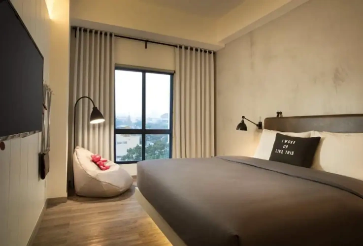 Double room with city view