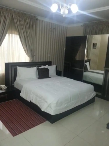 Royal room