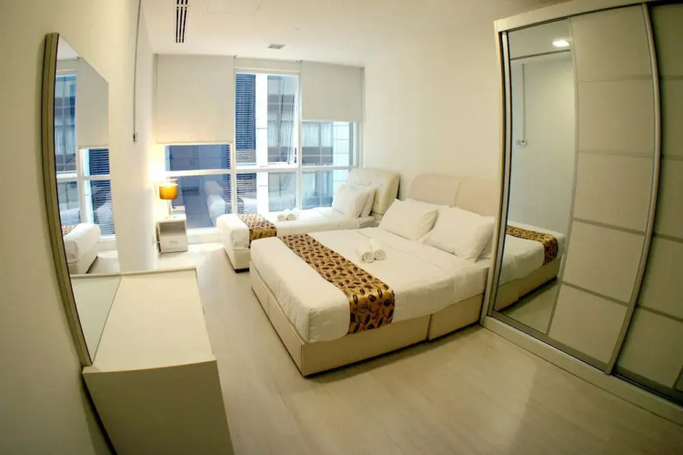 Binjai 8 KLCC @ De Space Suite