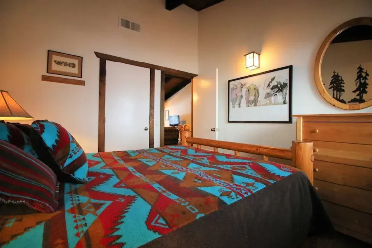 Mammoth S #201 4 Bedroom Condo