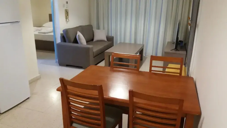 304 Carisa Holiday Flat