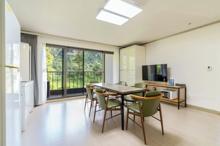 Standard room with balcony