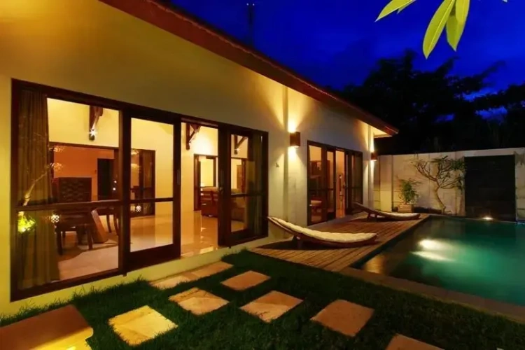 2 Bedrooms Villa