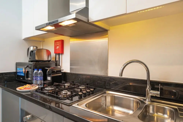 PVH - Damac Prive - Studio - Canal View