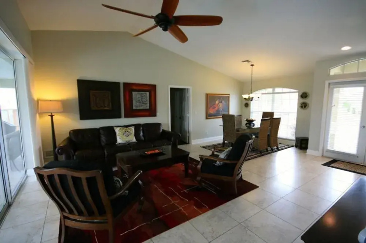Waterleaf Ct Home