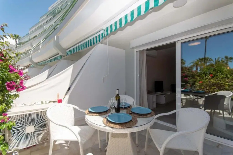 Altamira 73 - One Bed