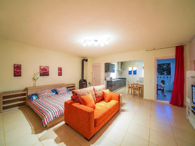 241E - One Bedroom