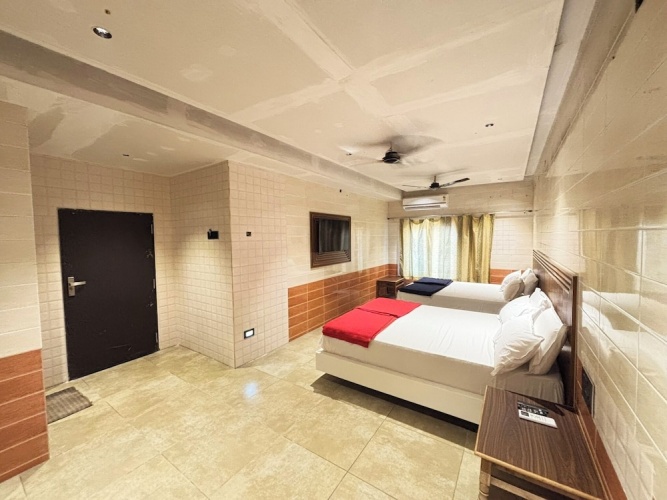 Premium Quadruple room