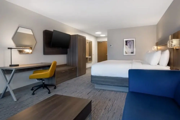 Double Suite with lake view