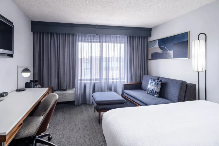 Standard Double room with balcony