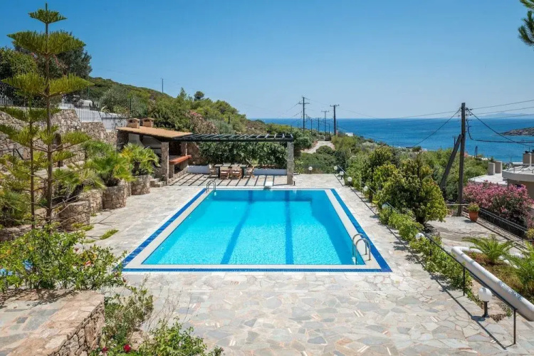 Villa Adamite