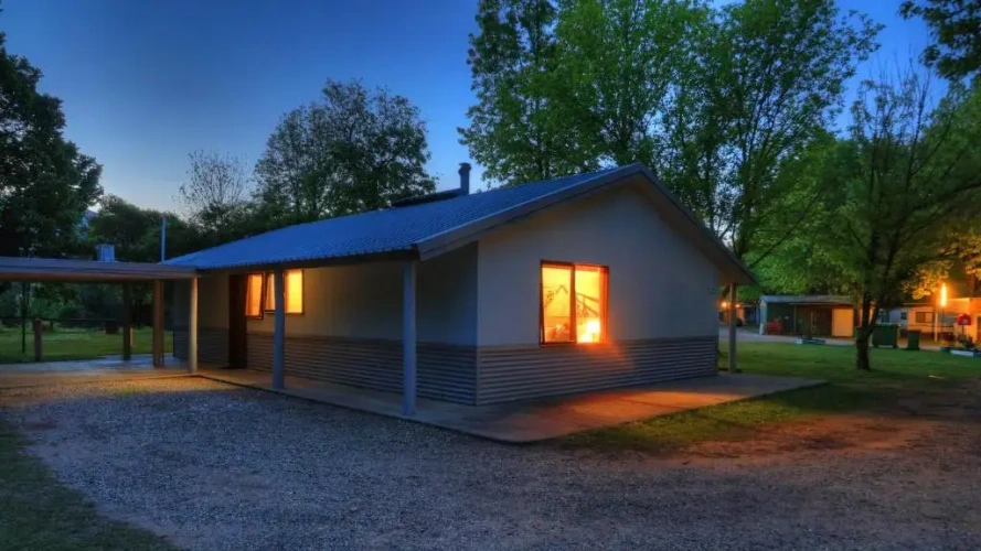 2 Bedrooms Cottage