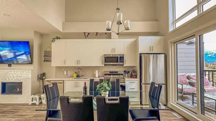 Skyline-Townhouse Combo-AC-Pool-Hot Tub