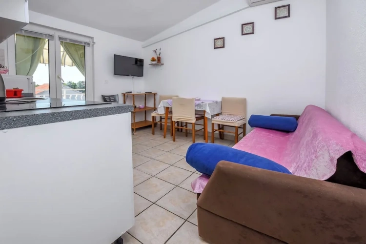 Apartment with balcony