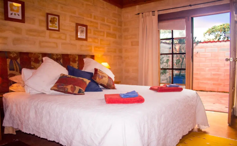 Dee's Villa Bed & Breakfast