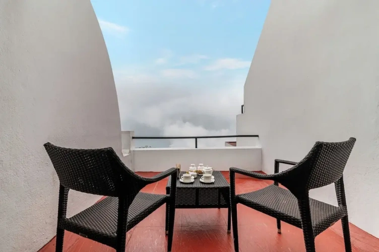 2 Bedrooms Duplex Suite with view