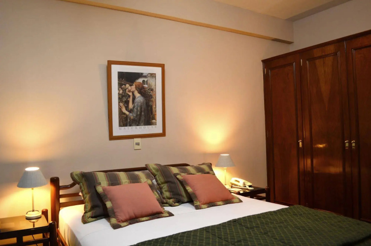 Aspen Hotel & Apart