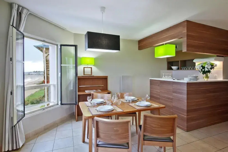 Nice Apartment With a sea View