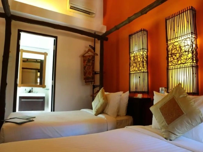 Standard Twin room
