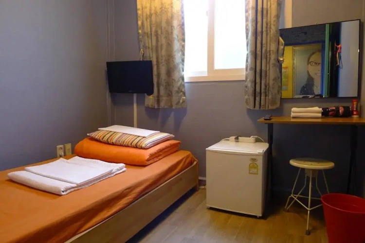 Standard Single room