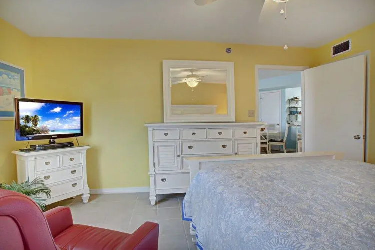 Harbour Place 409 - 3 Br Condo