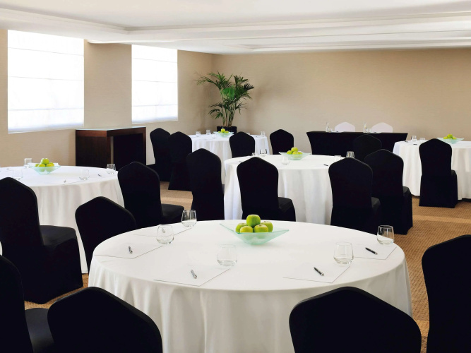 Movenpick Hotel Apartments Al Mamzar Dubai [Ex-Square] photo 20