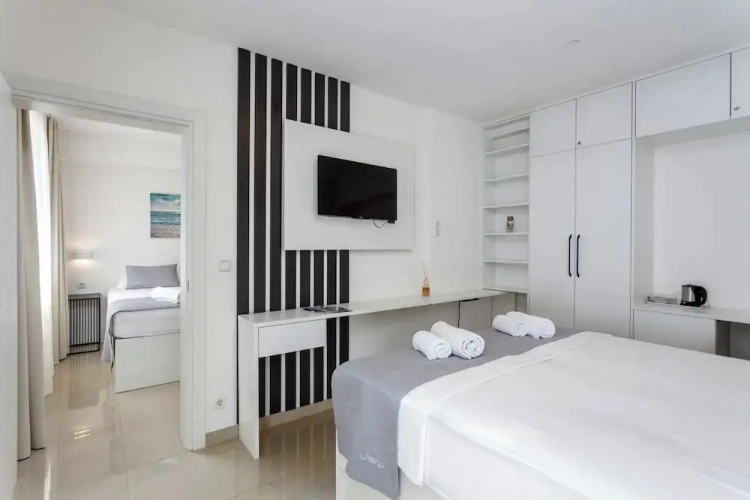 2 Bedrooms Standard Quadruple room with balcony and with sea view