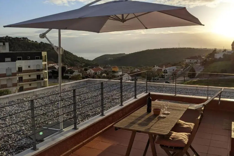 LovelyStay - Sesimbra 3BDR Apartment W/Terrace