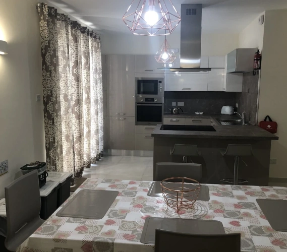 2 Bedrooms Apartment with balcony