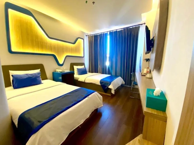 Deluxe Double room with city view