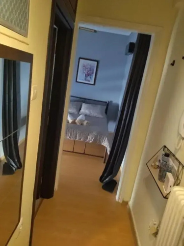 Georgia's apartment 5