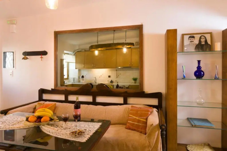 [kritsa house]