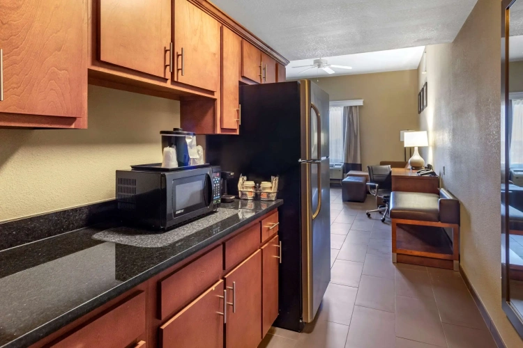 Quadruple Suite