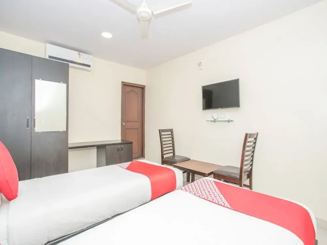 FabHotel Khushi Comforts