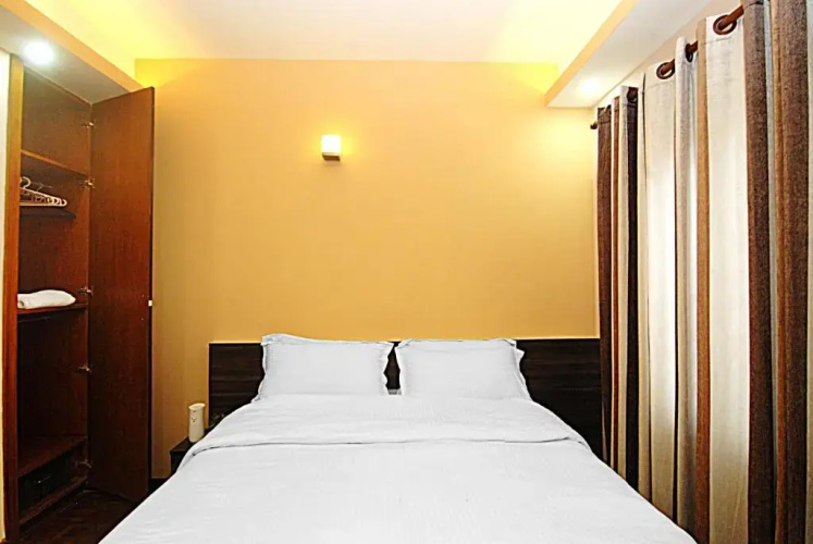 Sunrise Apartment