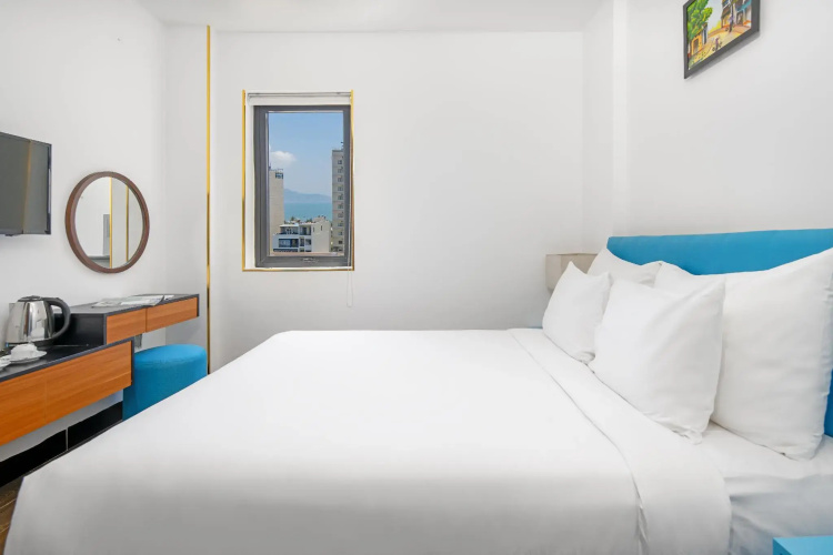 Platinum Danang Hotel