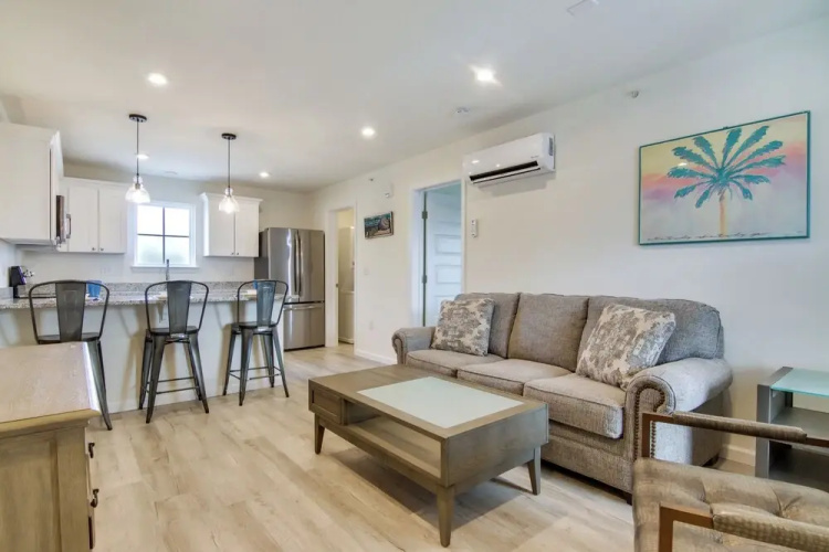 Community Pool Access: Rehoboth Beach Unit!
